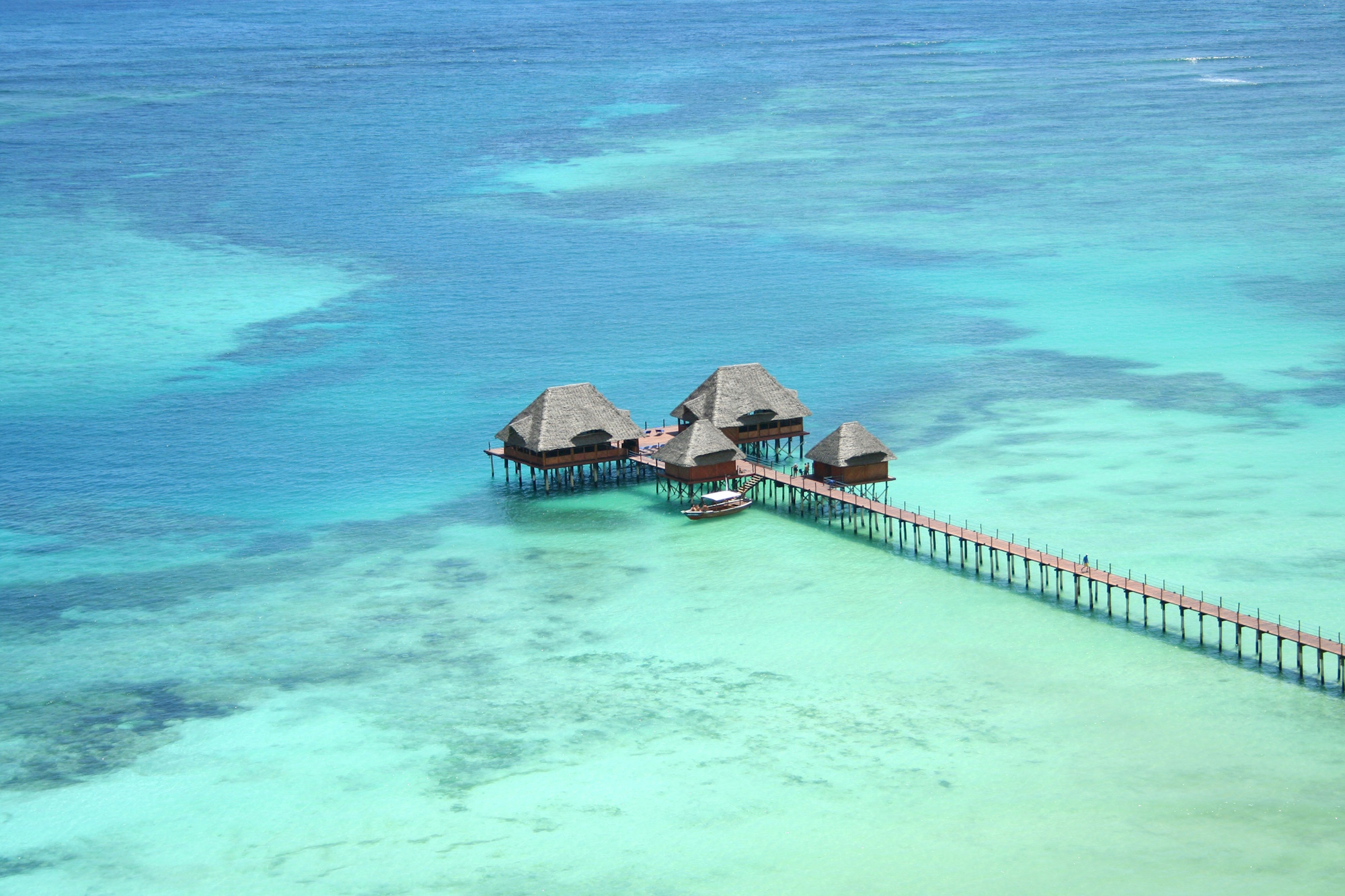 pontile-dongwe-club-zanzibar.jpg